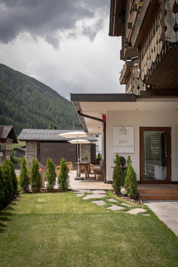 Hotel Bergland Cadipietra Exterior foto